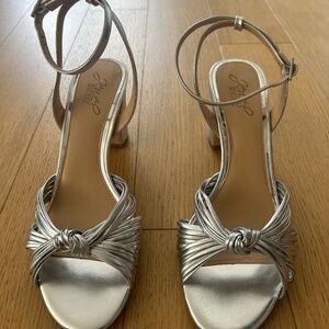 PRICE DROP - Badgley Mischka Silver heeled sandals